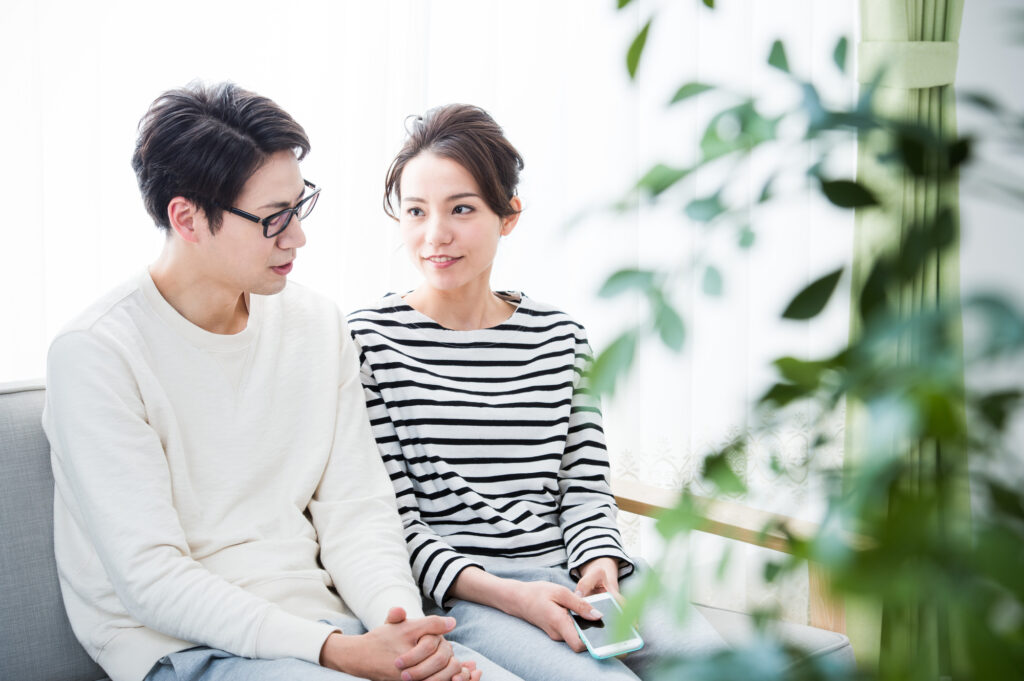 【女性向け】結婚後に夫の親との同居は嫌？同居を望む男性の割合と考え方について