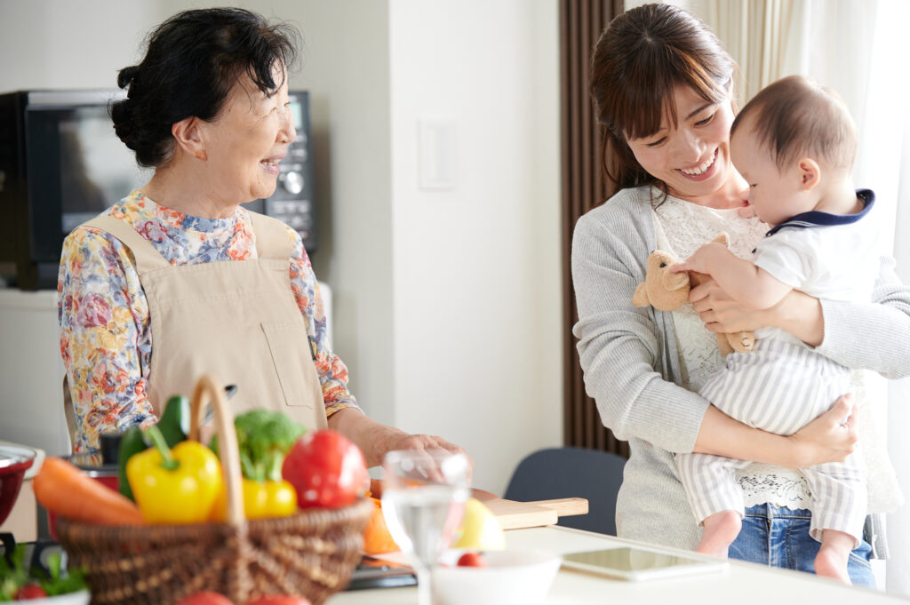 【女性向け】結婚後に夫の親との同居は嫌？同居を望む男性の割合と考え方について